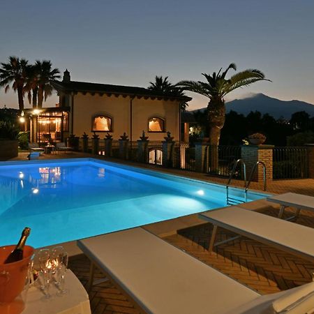 Villa Biddizza Ачиреале Экстерьер фото