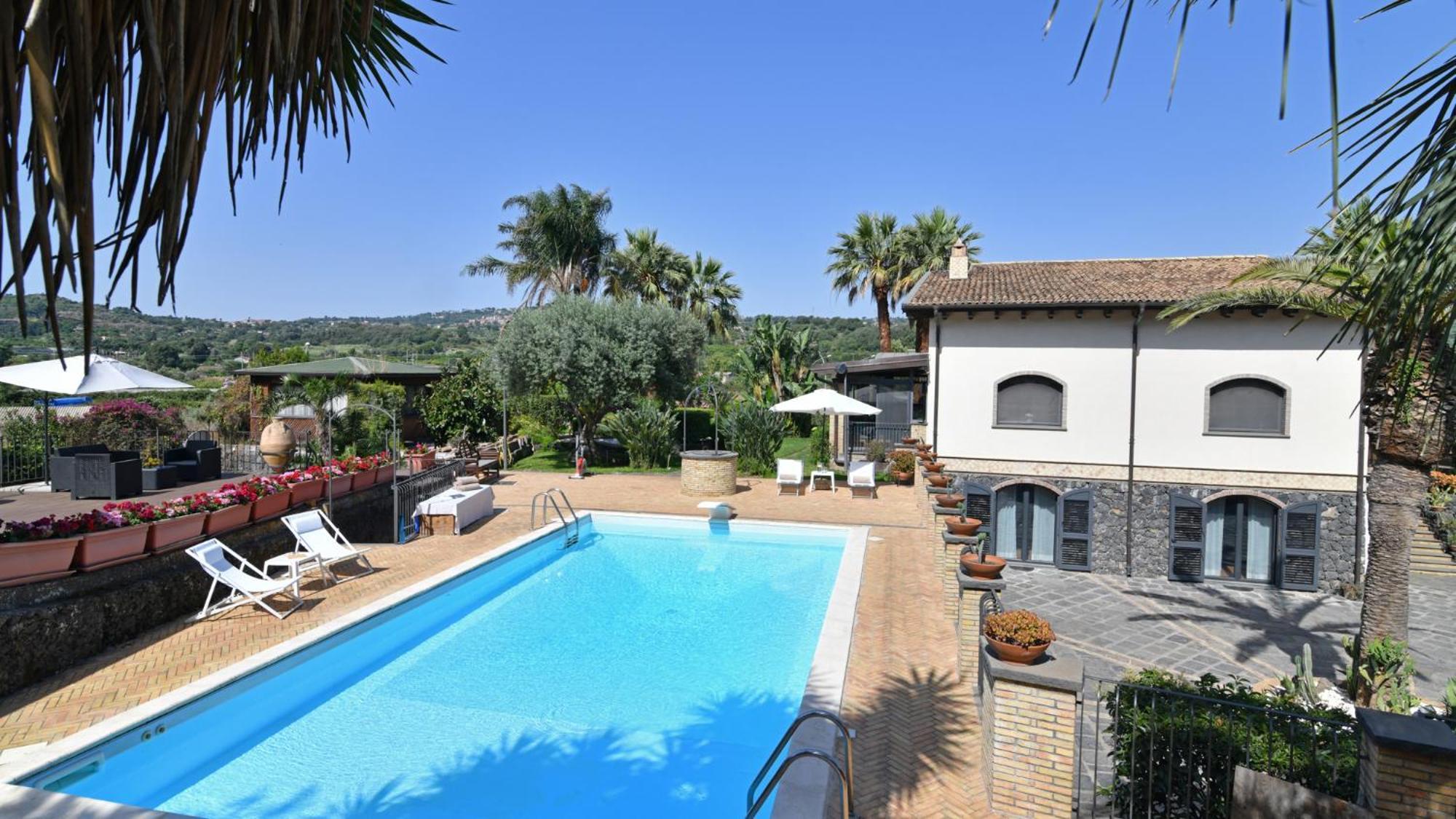 Villa Biddizza Ачиреале Экстерьер фото